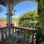 Apartament De La Madrona 1St Floor Easy Street Parking